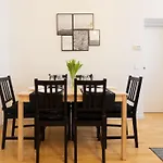 Charming & Authentic Vienna Flat - Central Located